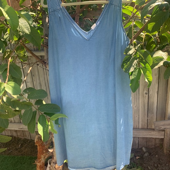 Blue Dress - Picture 2 of 2